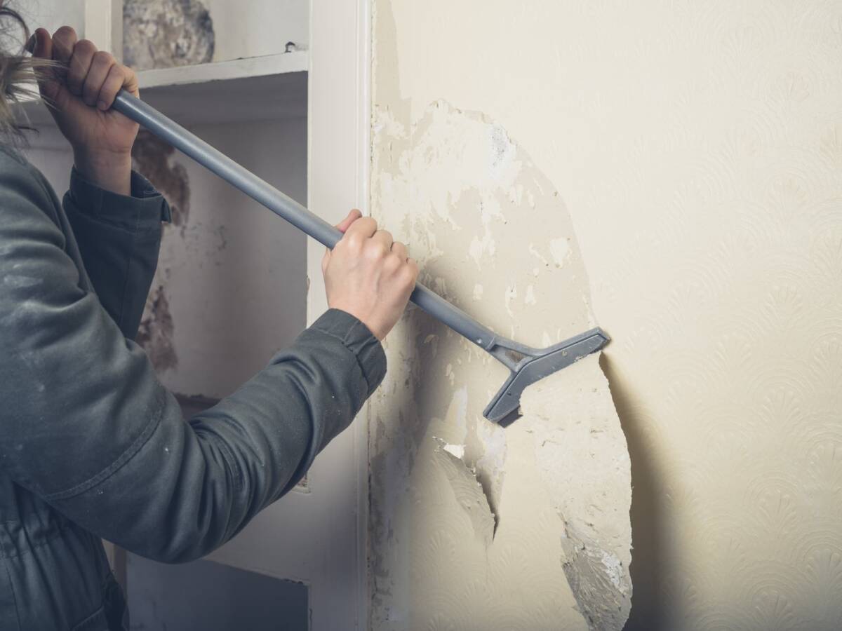 Comment d&eacute;tapisser facilement une pi&egrave;ce avant de repeindre les murs ? Illzach